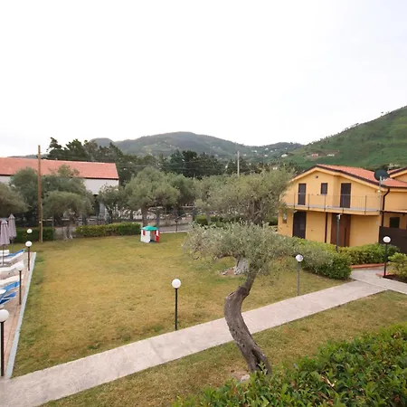 Baia Degli Ulivi Malta Ferienhaus Cefalù